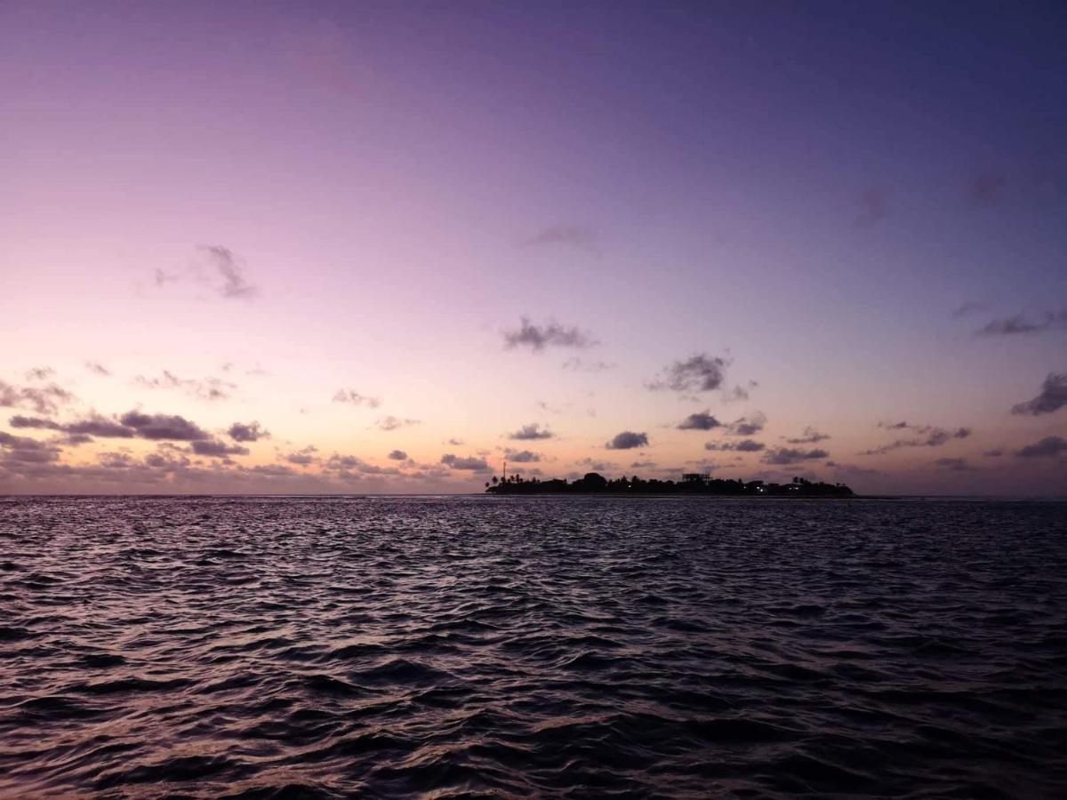 Hotel String Wave Maldives Gulhi Exterior foto